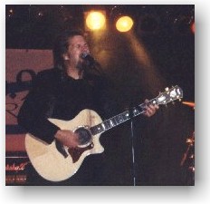 daveacoustic.jpg (15239 bytes)